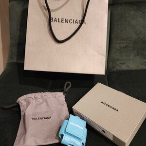 New Balenciaga airpod holder/keychain